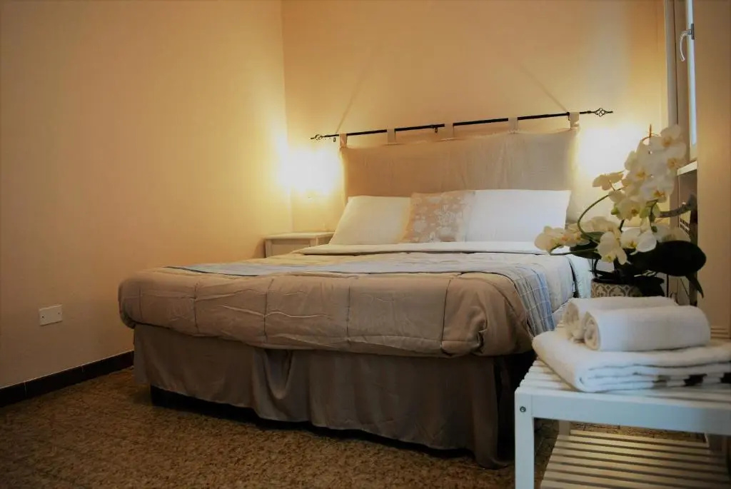 1 Bedroom Apartment with balcony