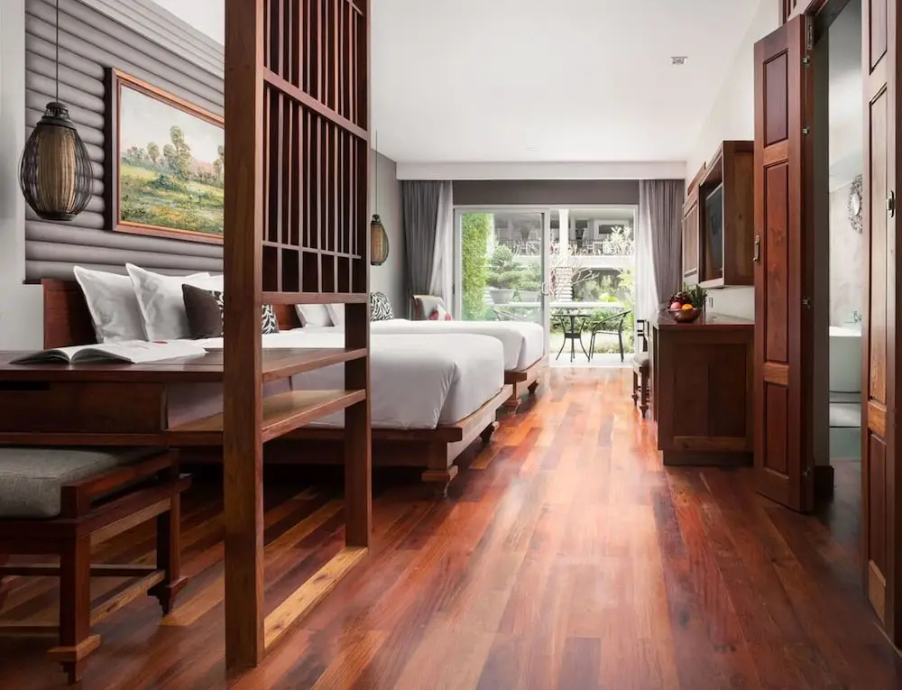 Executive Club room with balcony and with pool view