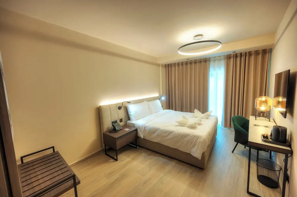 Economy Double room with balcony (twin beds)