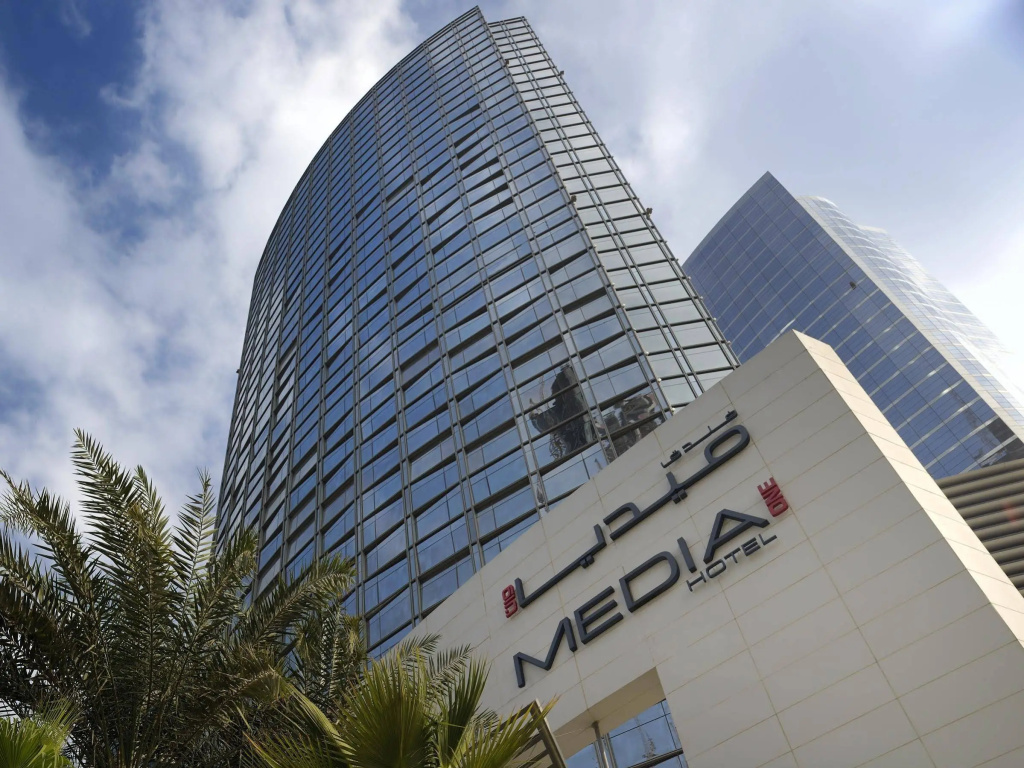 Media One Hotel Dubai — фото