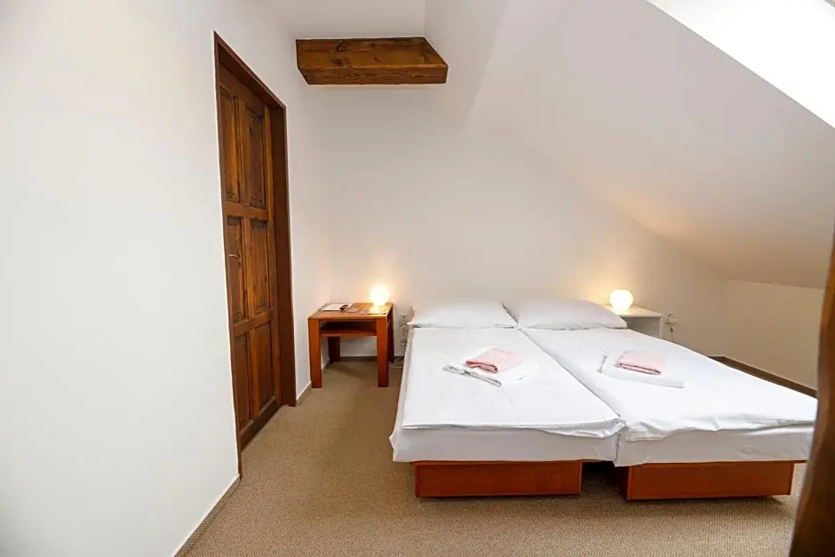 Lomnice Hotel & Restaurant - Chambres