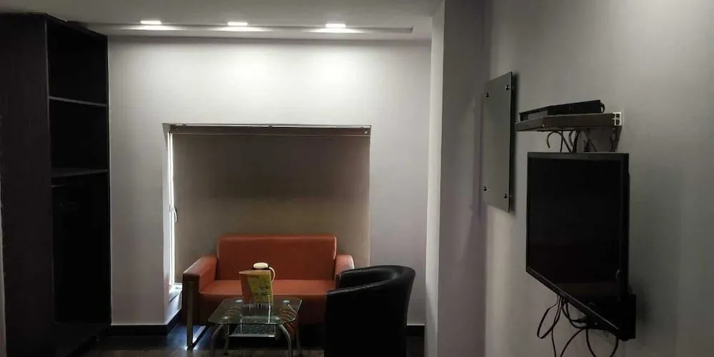 ADB ROOMS Hotel Saya Deluxe - Général