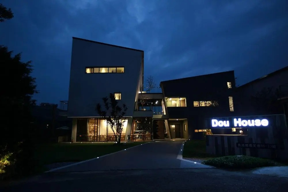 Dou House