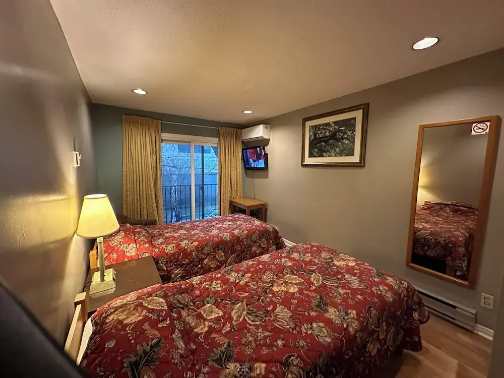 Standard Double room (twin beds)