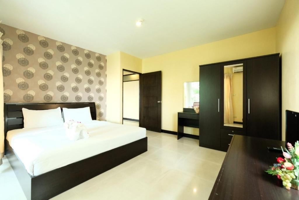 Семейный люкс в Отель Jomtien Plaza Residence