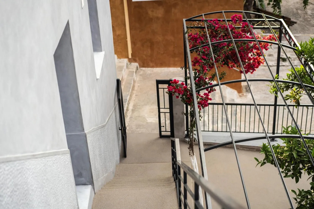 Aethra Boutique Rooms - фото 11