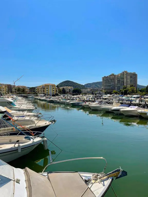 Beautiful apartment with private pool and balcony!