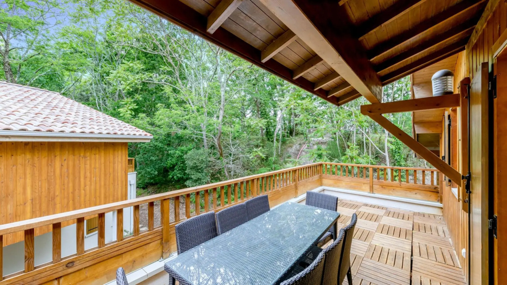 Balcony & Terrace