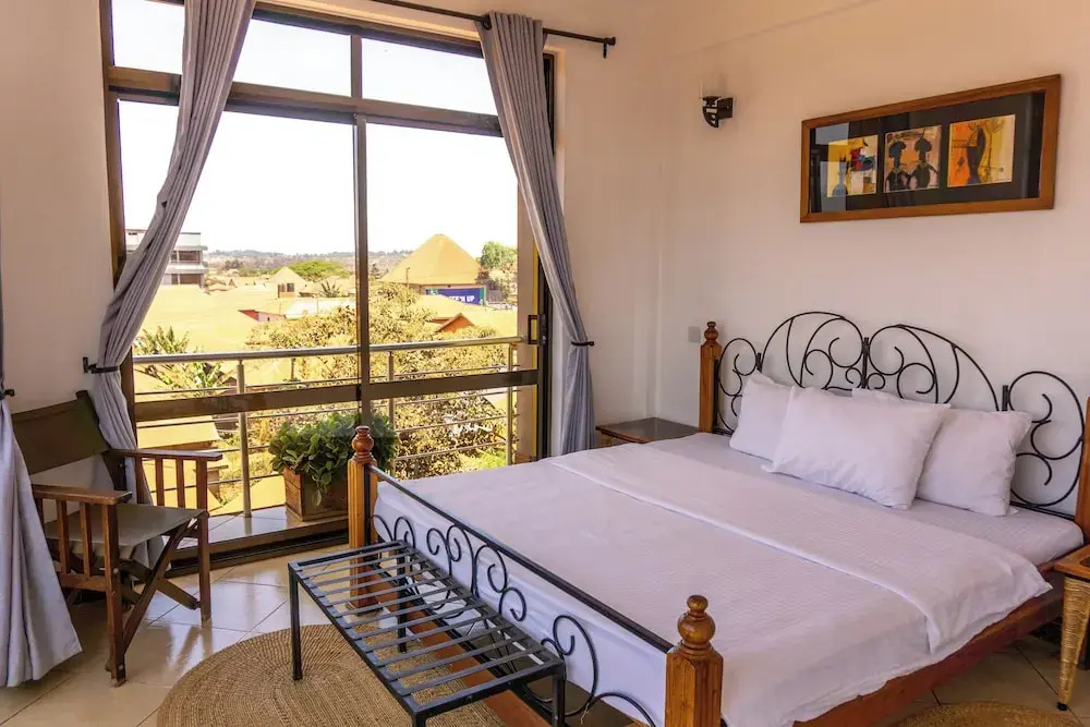 Deluxe Suite