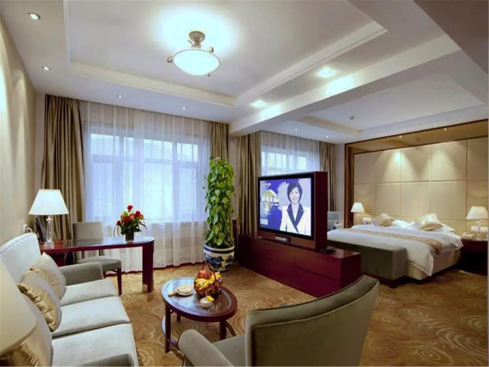 Lobby & Reception