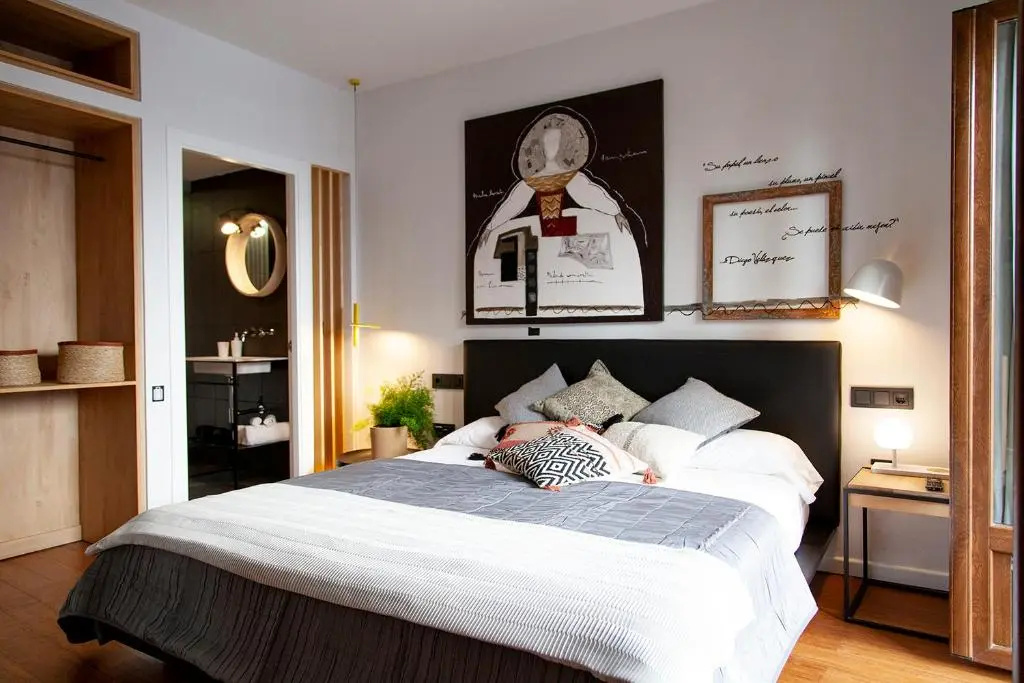Premium Double room (full double bed)