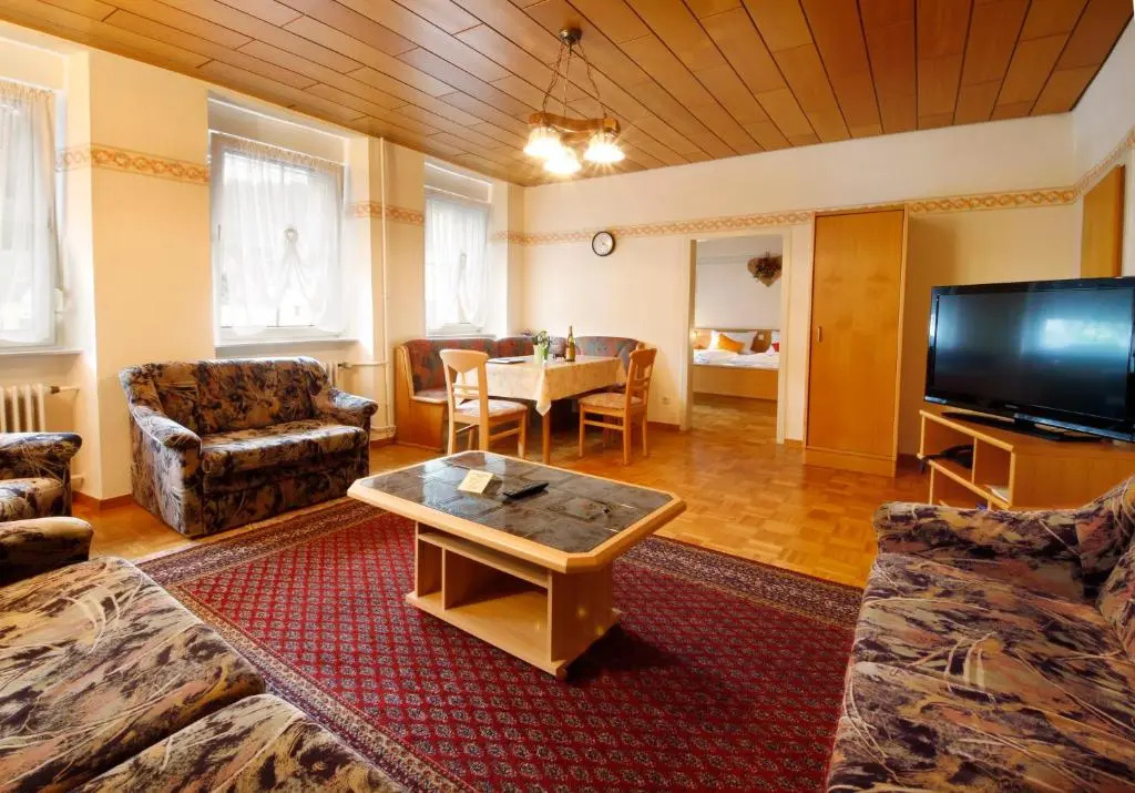 Gästehaus Weingut - Fröhliches Weinfass - Chambres