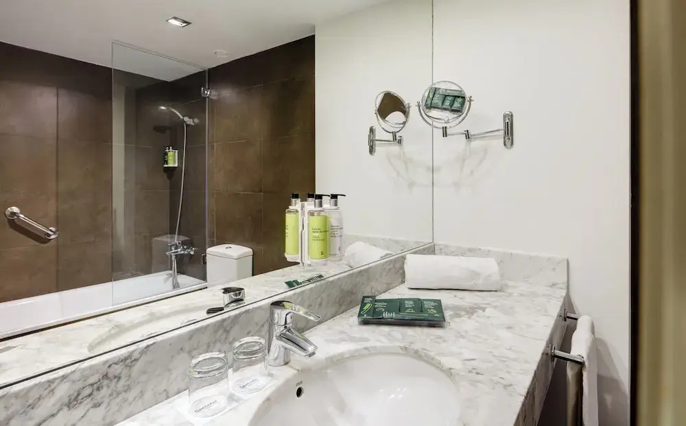 Sercotel Amister Art Hotel - Chambres