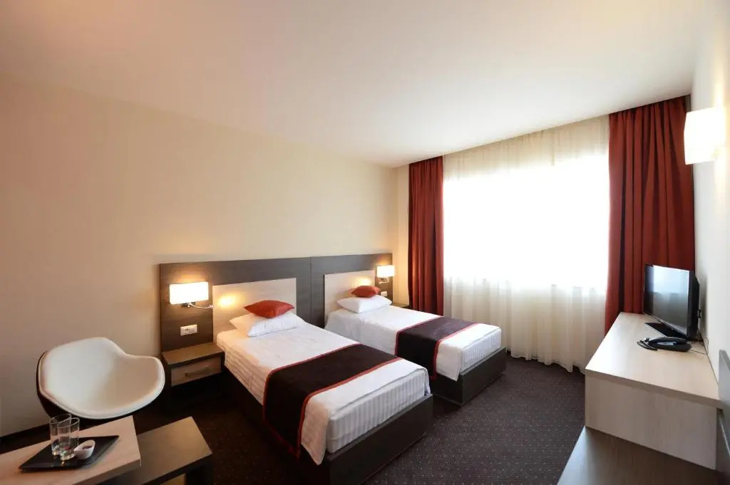 Standard Double room (twin beds)