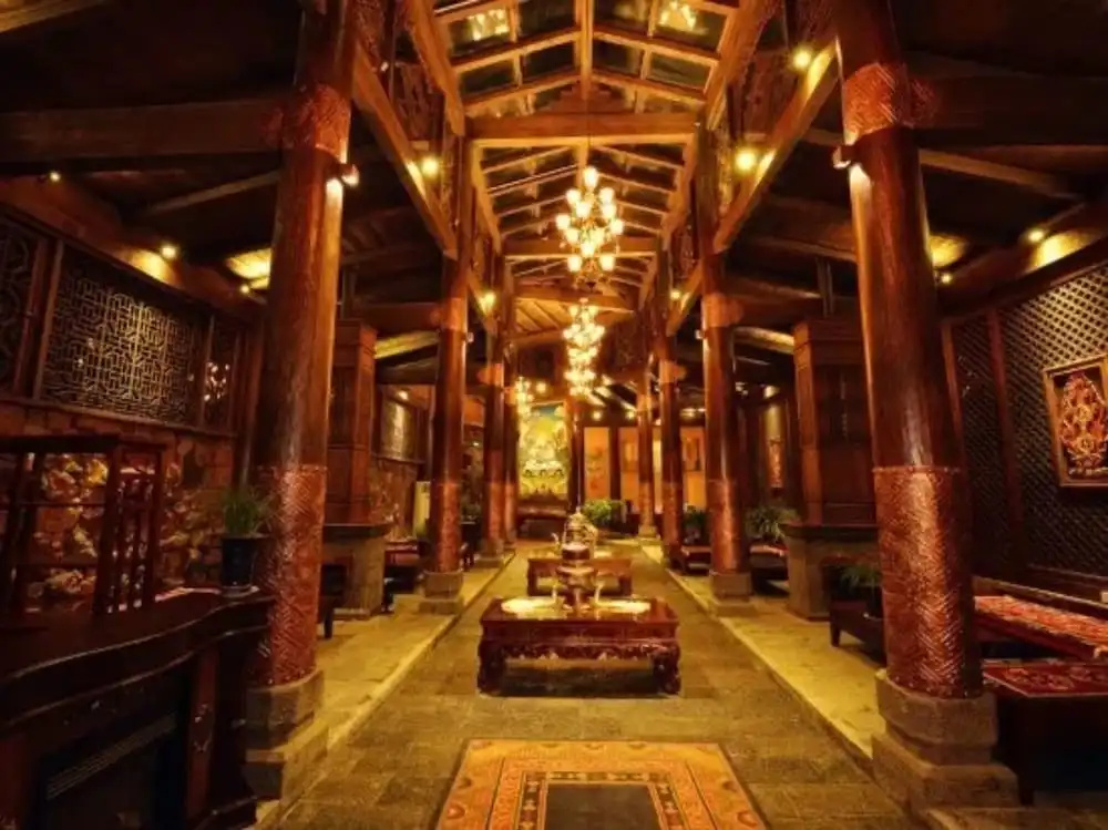 Lobby & Reception
