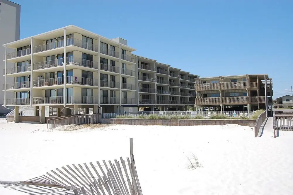 Gulf Village 413