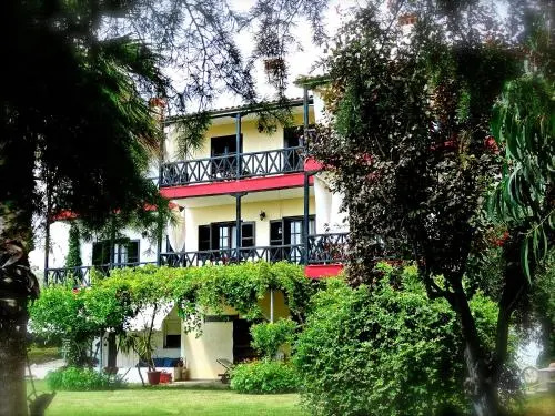 Apartments Karpetis a green paradise