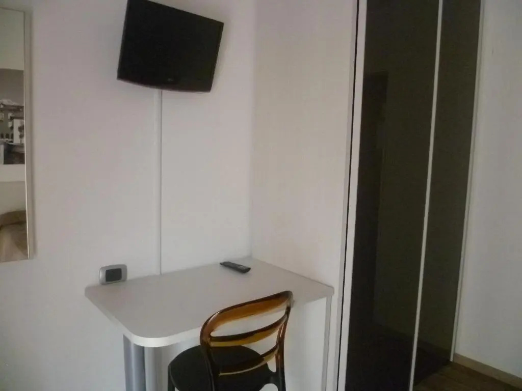 Standard Double room with balcony (full double bed)