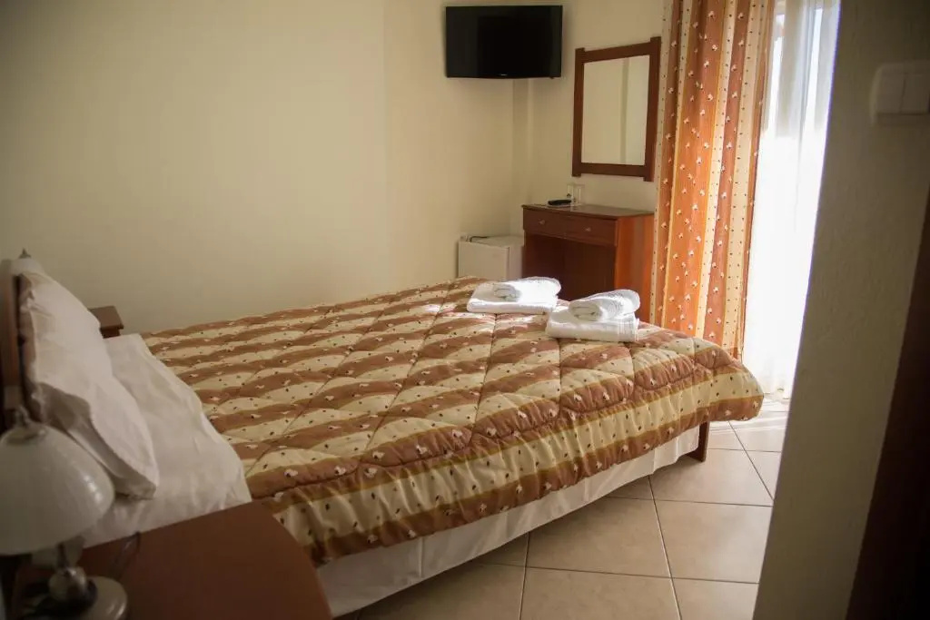 Standard Double room with sea view (full double bed)