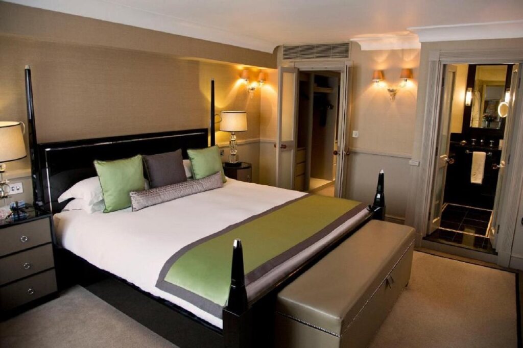 Althoff St. James's Hotel & Club - Mayfair London by null