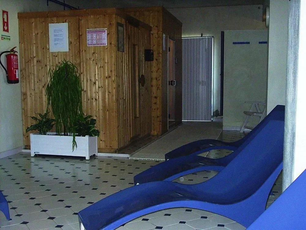 Hotel Feira Pedra Bela - фото 2