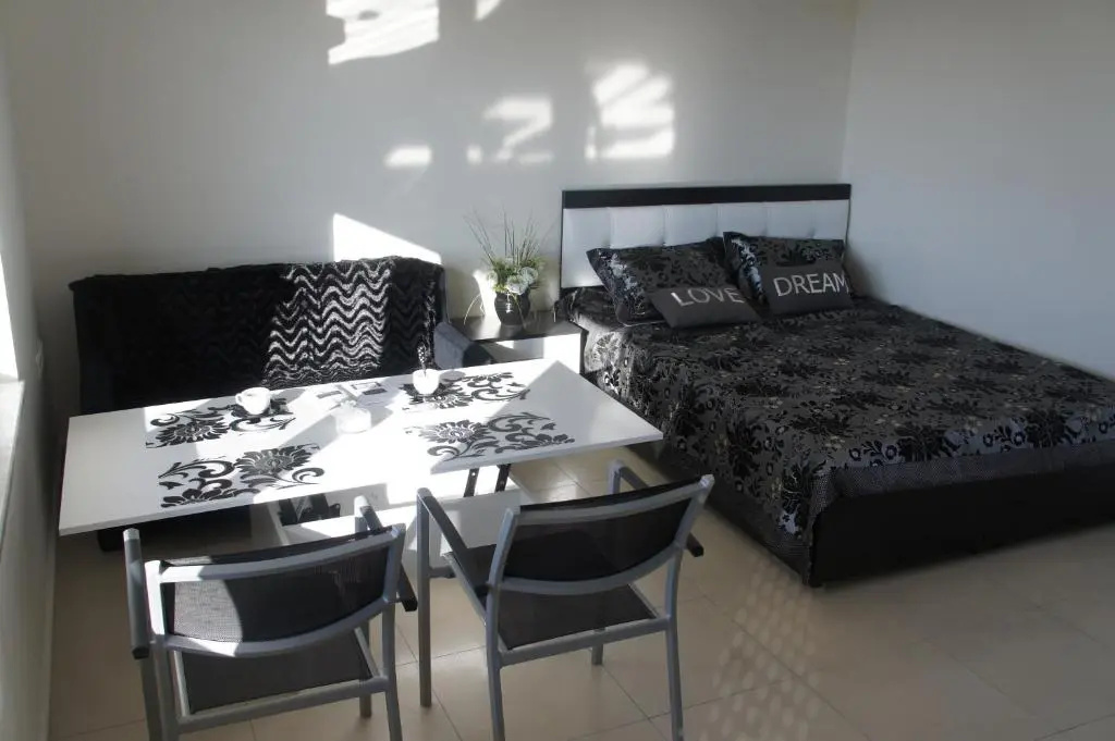 Sea View Studio in Orion Garden