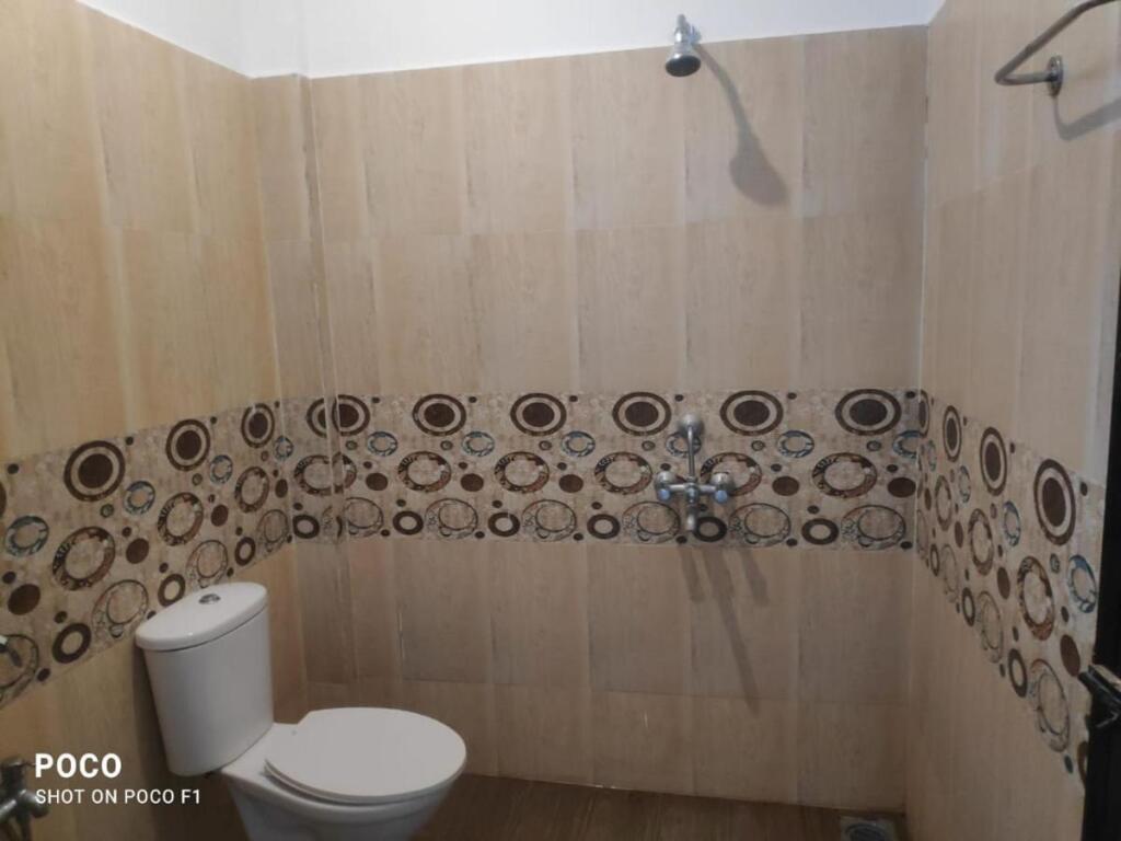 gallery_image_hidden_13