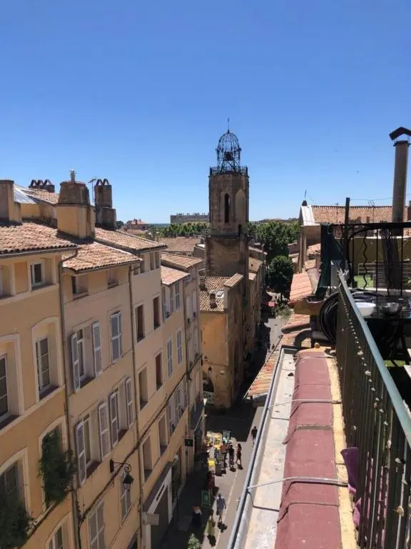 Nice Studio 20 M Near The Place D'albertas!