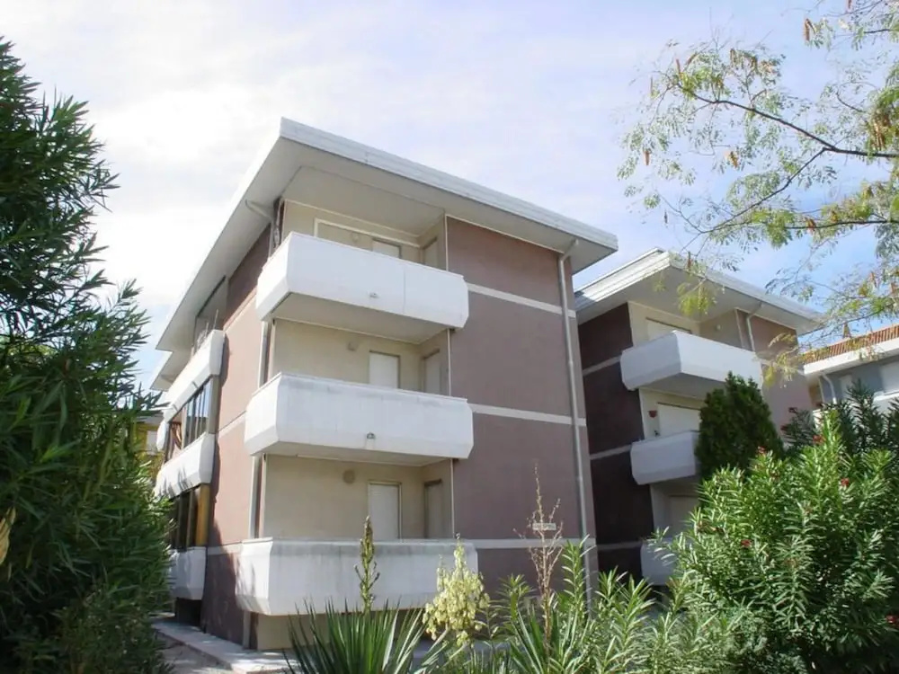 Sunny Beachside Apartment in Grado