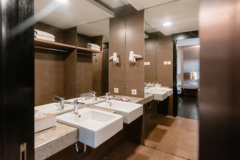 Amaroossa Suite