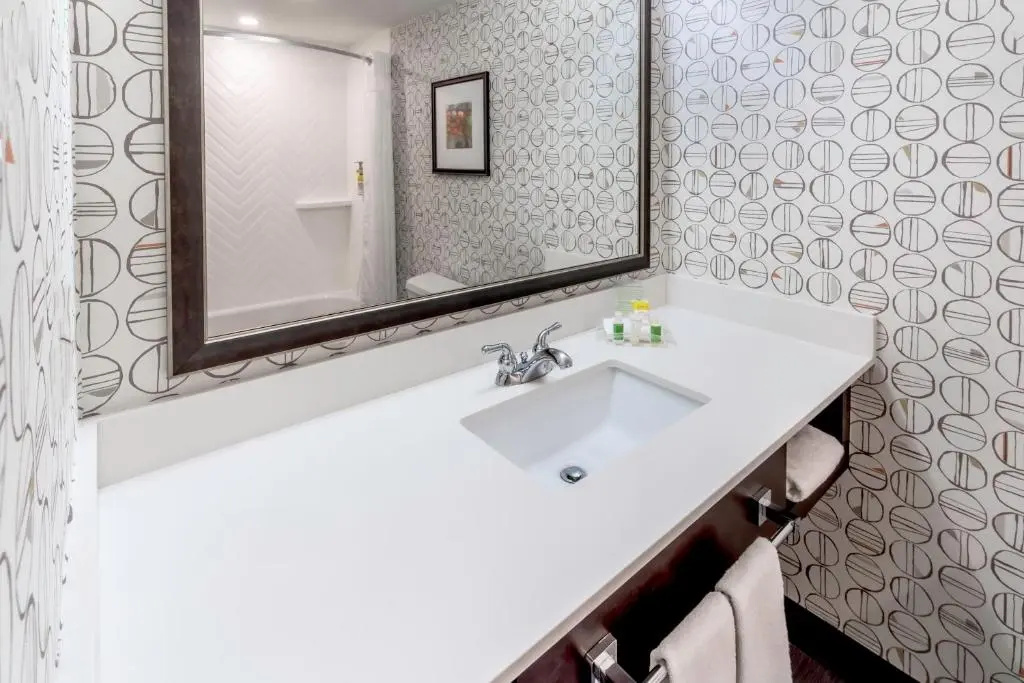Holiday Inn Hotel & Suites-Milwaukee Airport by IHG - Chambres