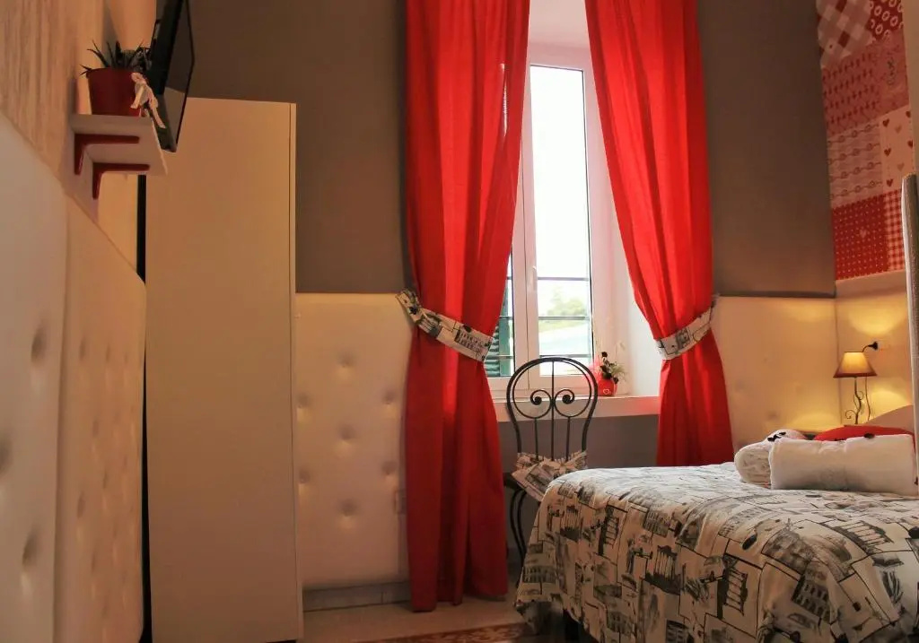Economy room