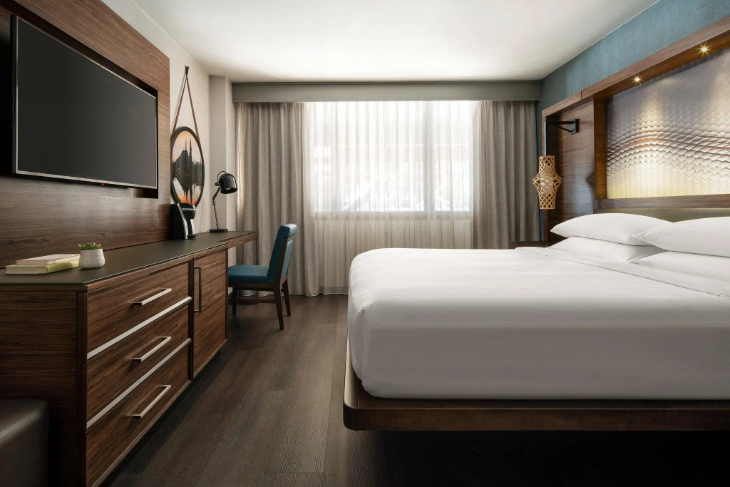 1 Bedroom Double Junior Suite with courtyard view (full double bed)