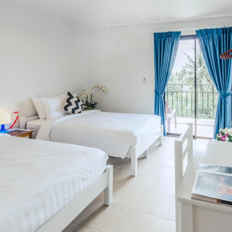Maikhao Hotel managed by Centara, о. Пхукет, Таїланд мініатюра 8
