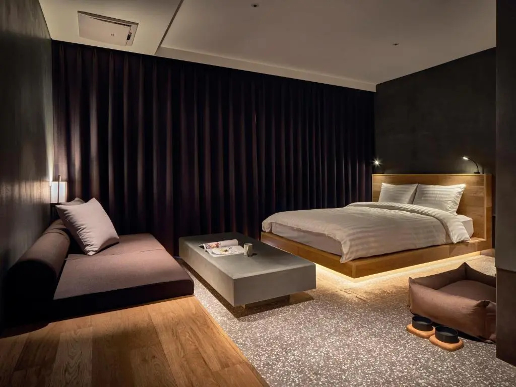 Standard Family room