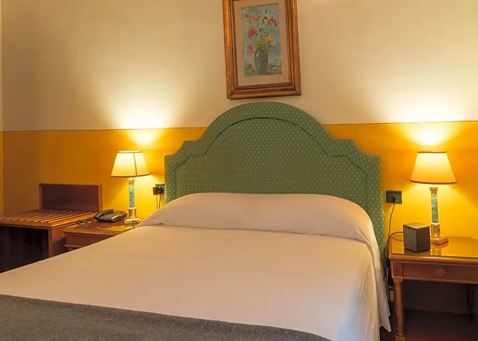 Grand Hotel Panama Firenze Room Type - Classic Double room (full double bed)