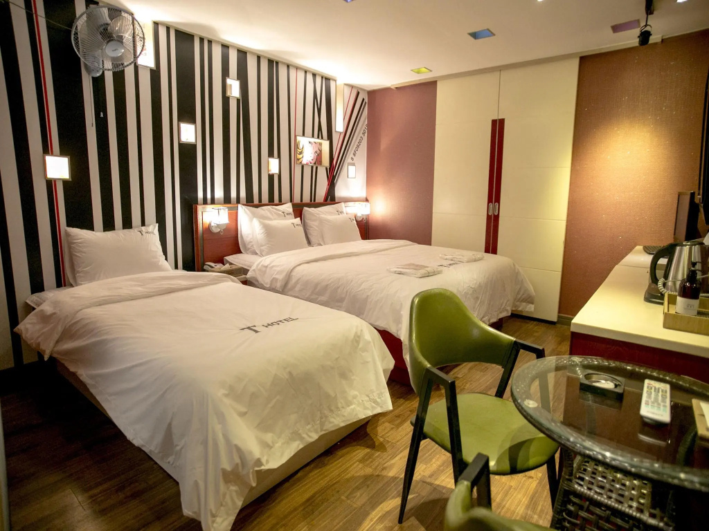 Superior Double room (twin beds)