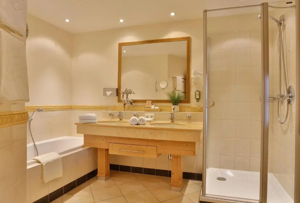 2 Bedrooms Suite