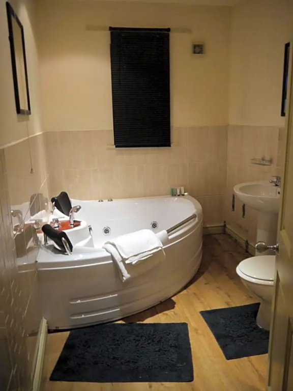 Dimple Well Lodge Hotel - Chambres