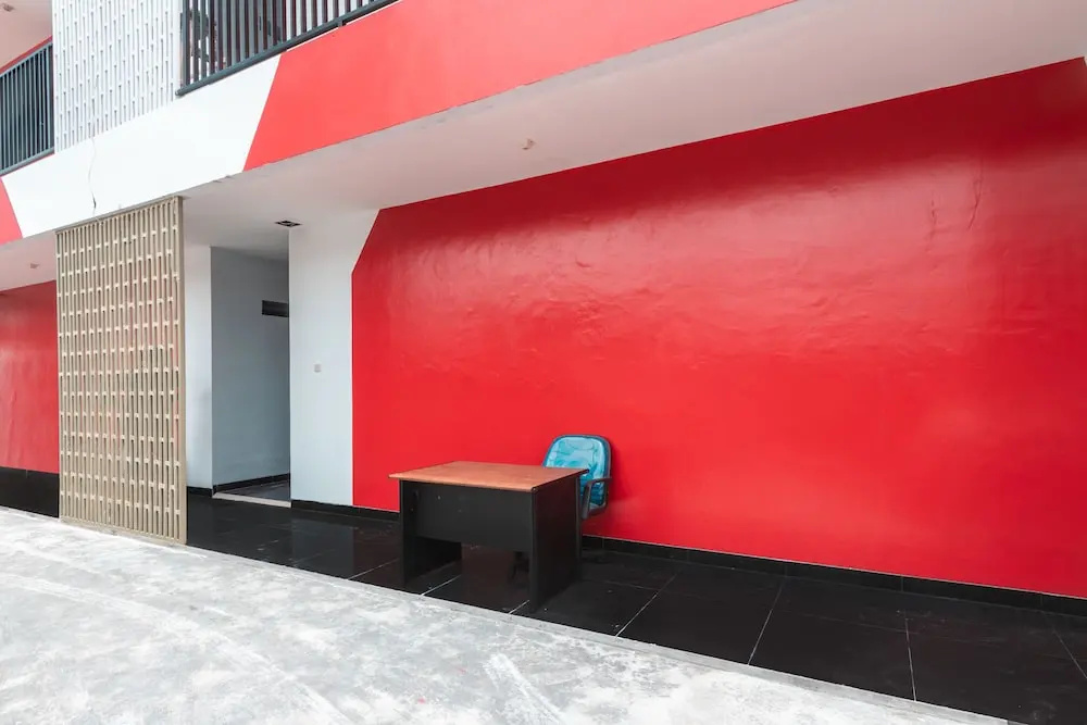 J&b Room Utan Kayu by OYO Rooms