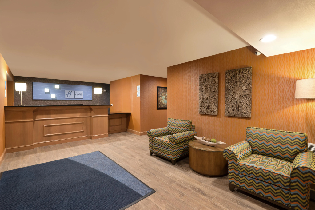 Lobby & Reception