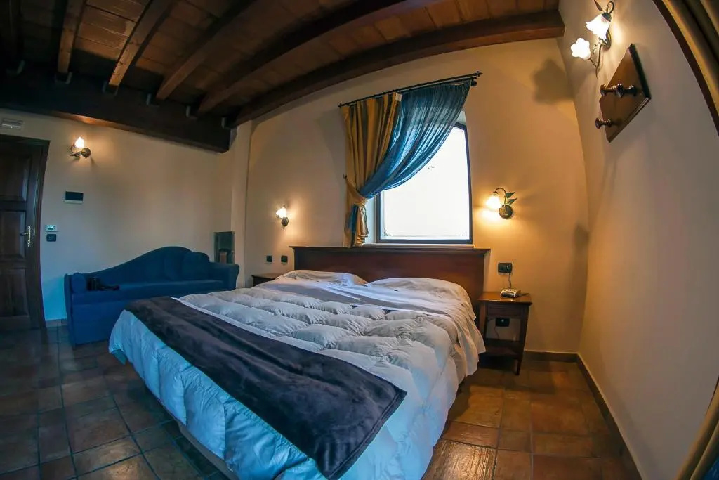 Comfort room