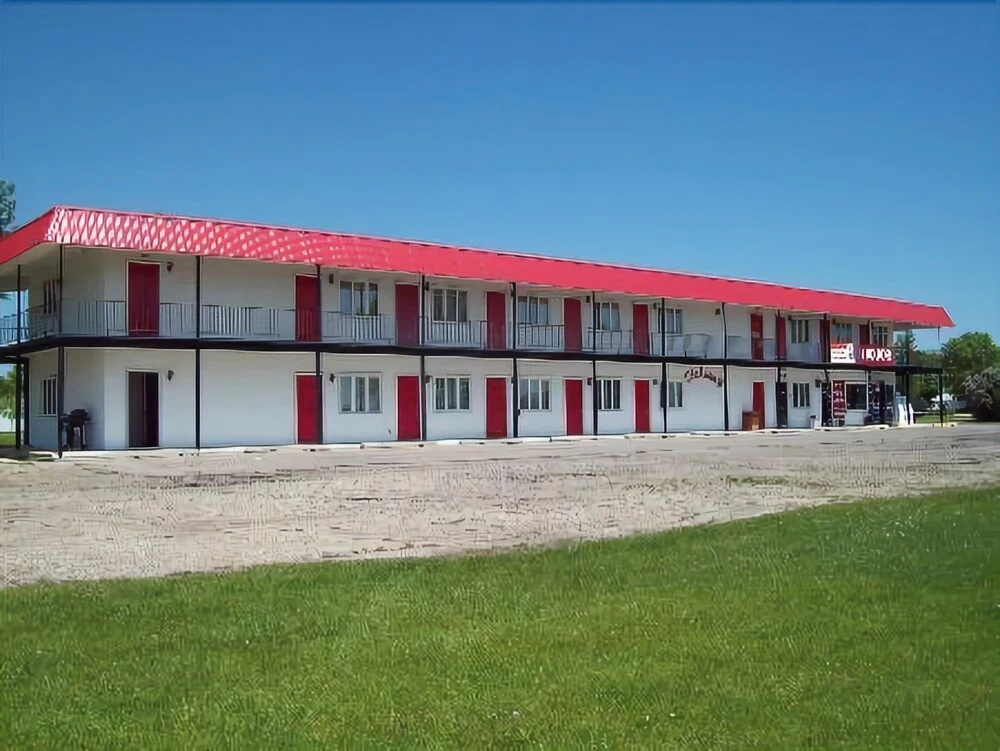 Chateau Motel