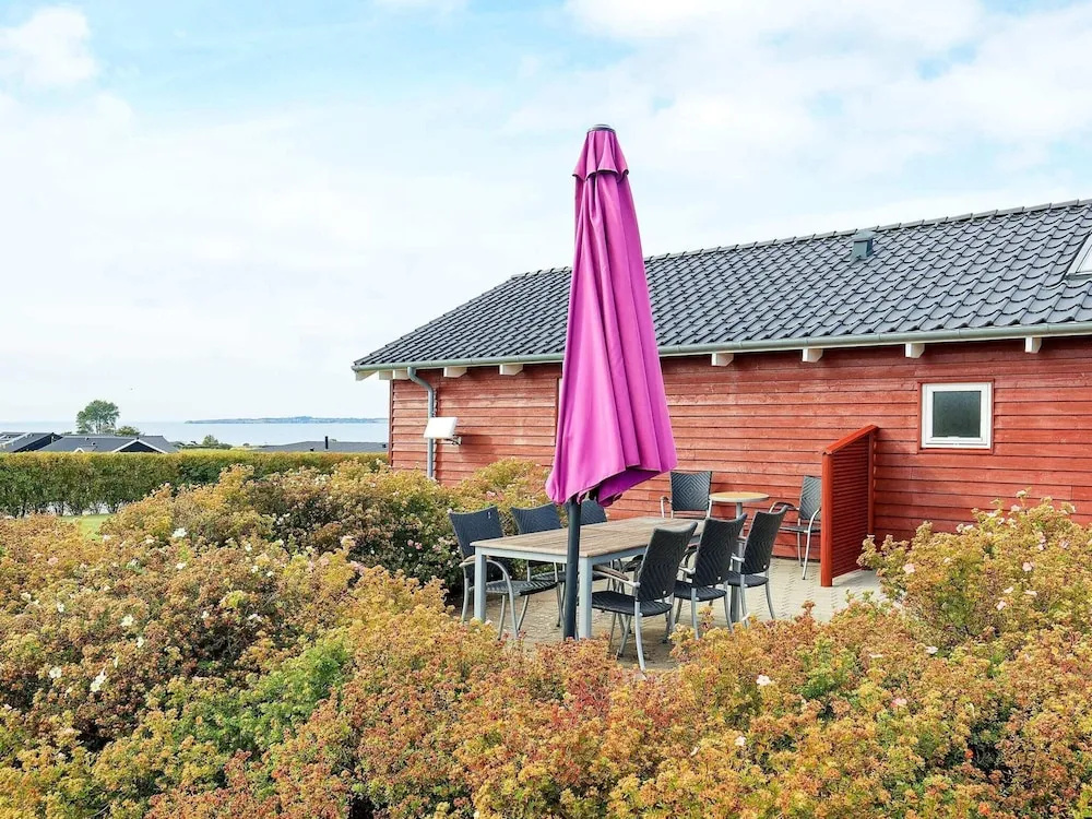 6 Person Holiday Home in Faaborg
