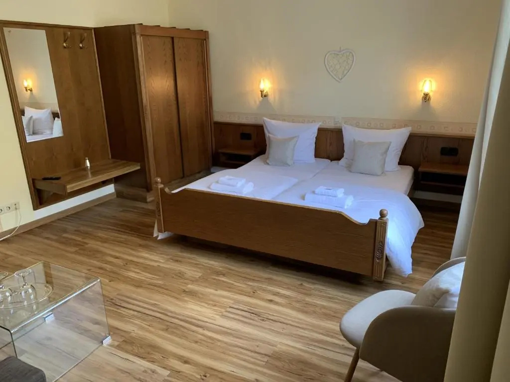 Standard Double room (full double bed)