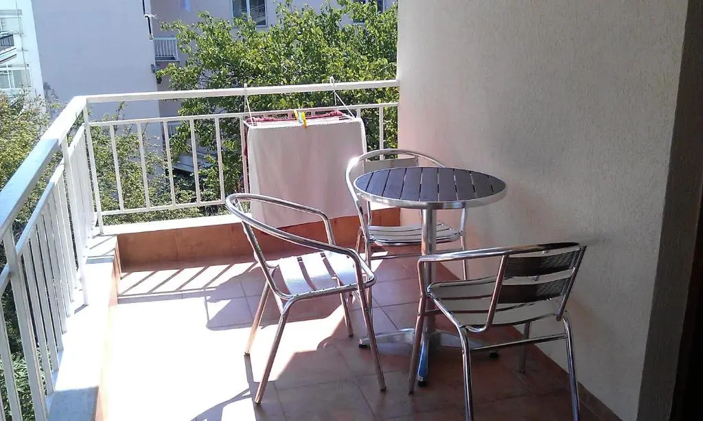 Apartment 60m from sea!