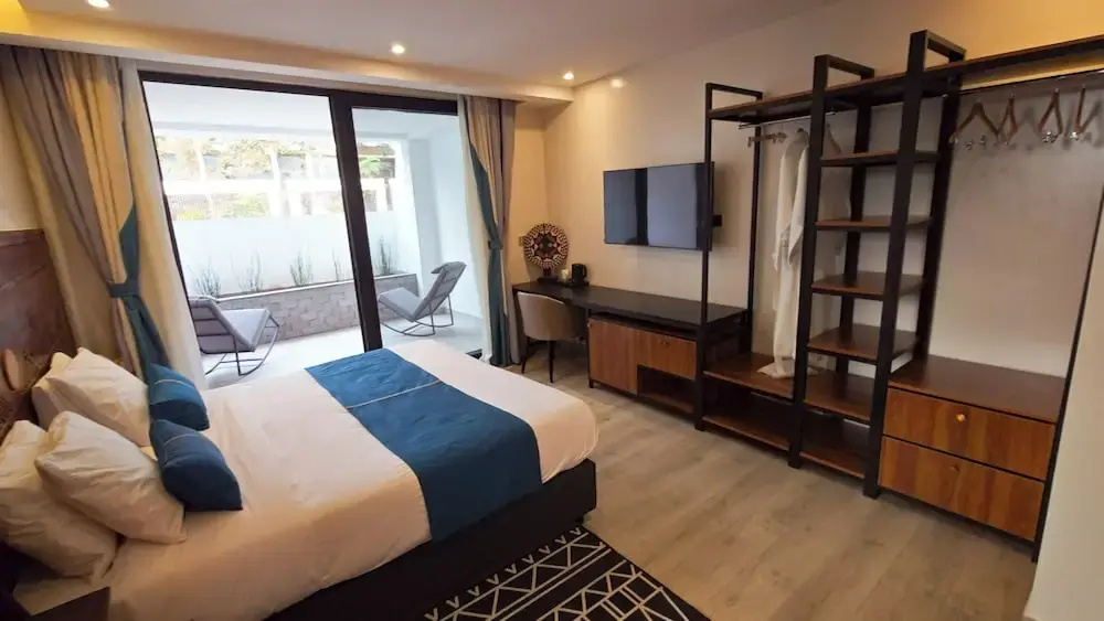 Comfort room