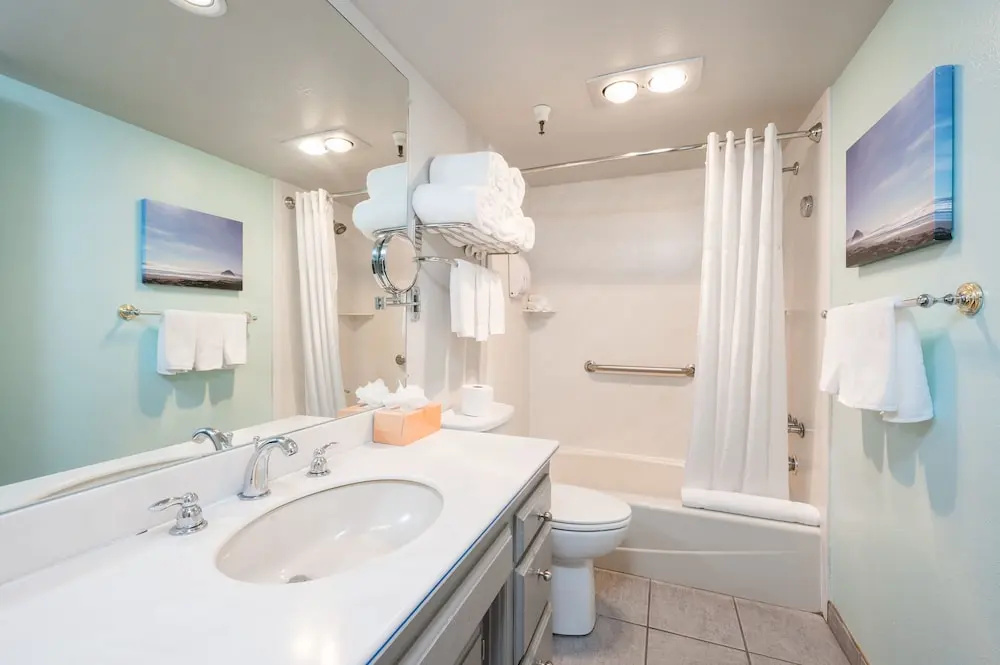Luxury Double Family Suite with harbour view (full double bed)