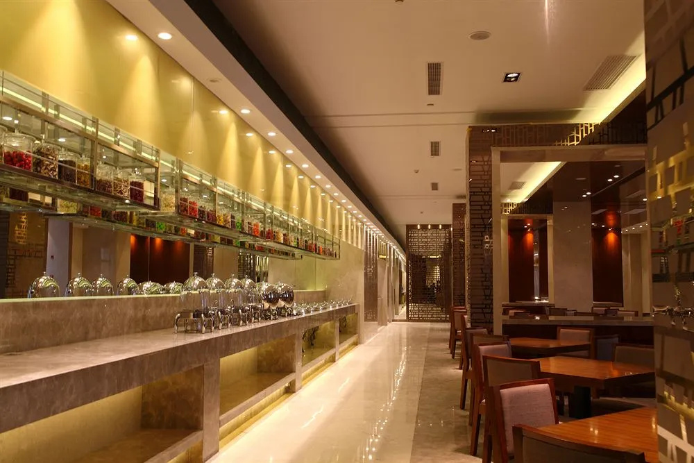 Food & Beverage