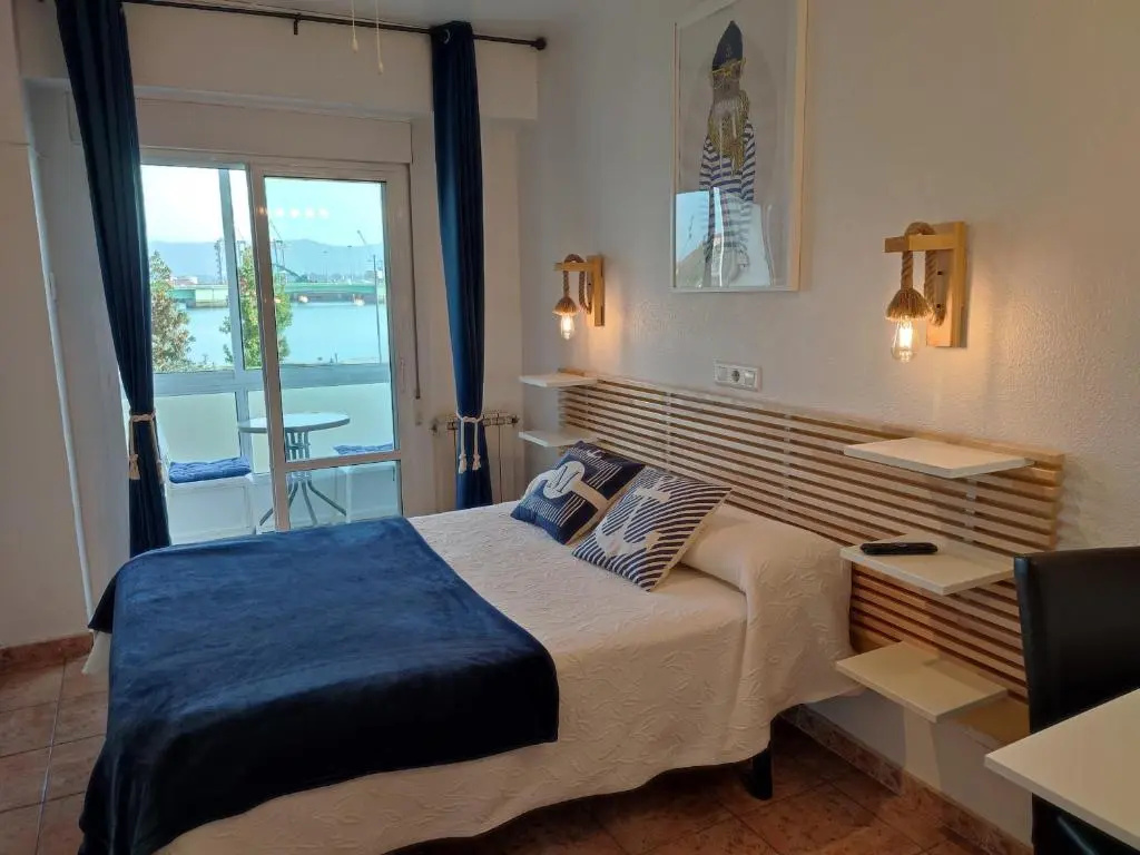 Standard Double room with balcony (full double bed)